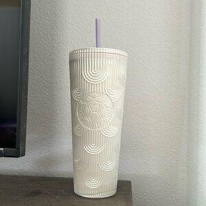 NWT Spring 2023 Starbucks Pearl Mermaid Tumbler Venti Cold Cup Plastic